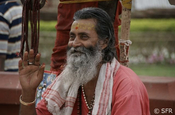 Shiva Sadhu bei der Segnung